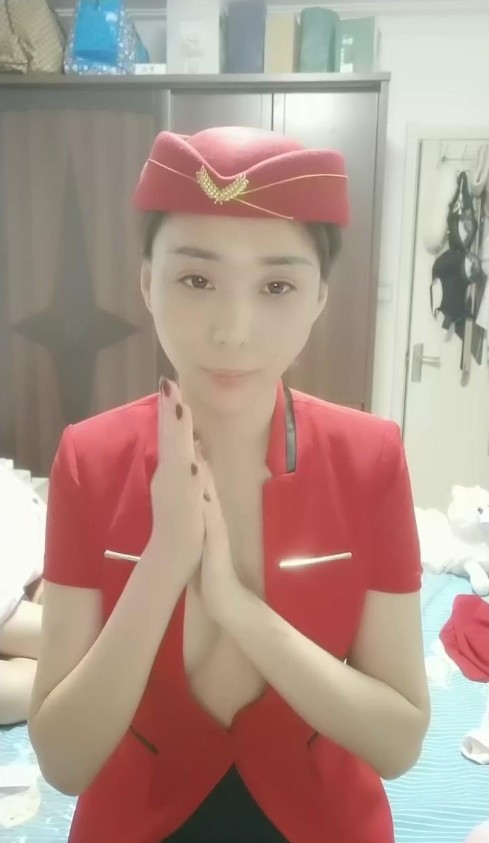 麻花辫网红美女！无毛粉 穴炮机自慰！跳蛋塞入骚逼，张开双腿炮机抽插，假屌快速猛捅，娇喘呻吟不断第05集